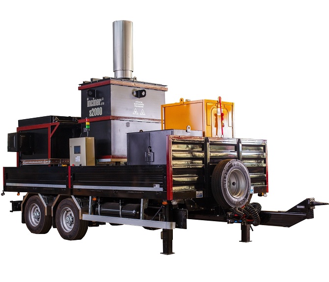 Incineratorul mobil IncinerPro a2000 pentru fermele de animale.